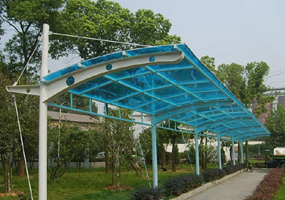 方正园区耐力板雨棚修缮工程